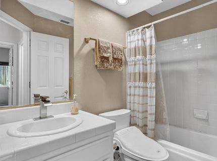 261 Baurer Cir, Folsom, CA 95630 Photo