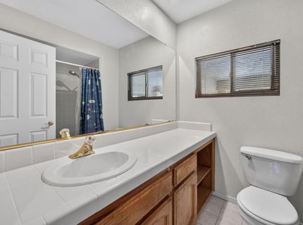 261 Baurer Cir, Folsom, CA 95630 Photo