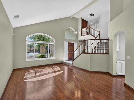 261 Baurer Cir, Folsom, CA 95630 Photo