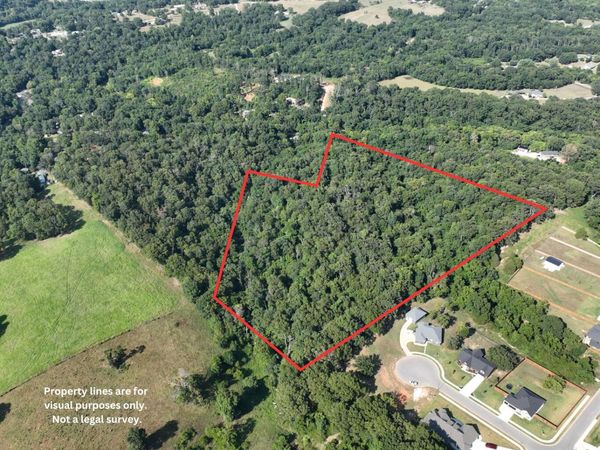 000 Rader Road , Rogers, AR 72756