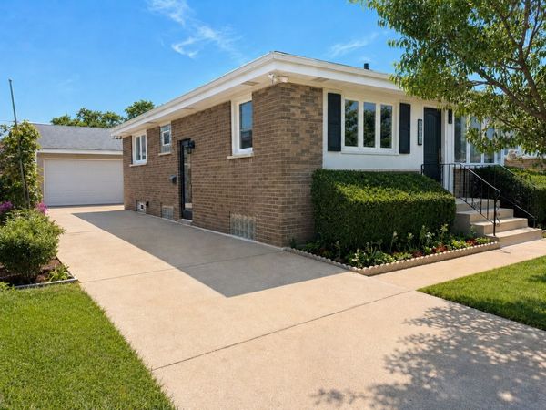 5009 N Ozark Avenue , Norridge, IL 60706
