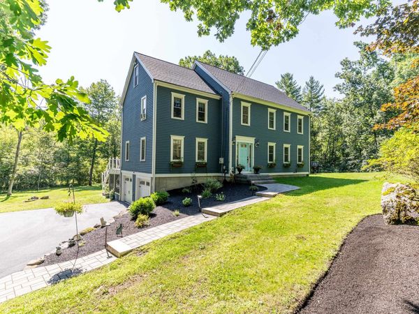 8 Sandy Brook Drive, Durham, NH 03824