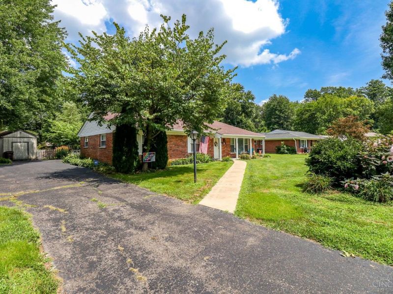 4150 Brookfield Drive, Union Township, OH 45245 Photo 2