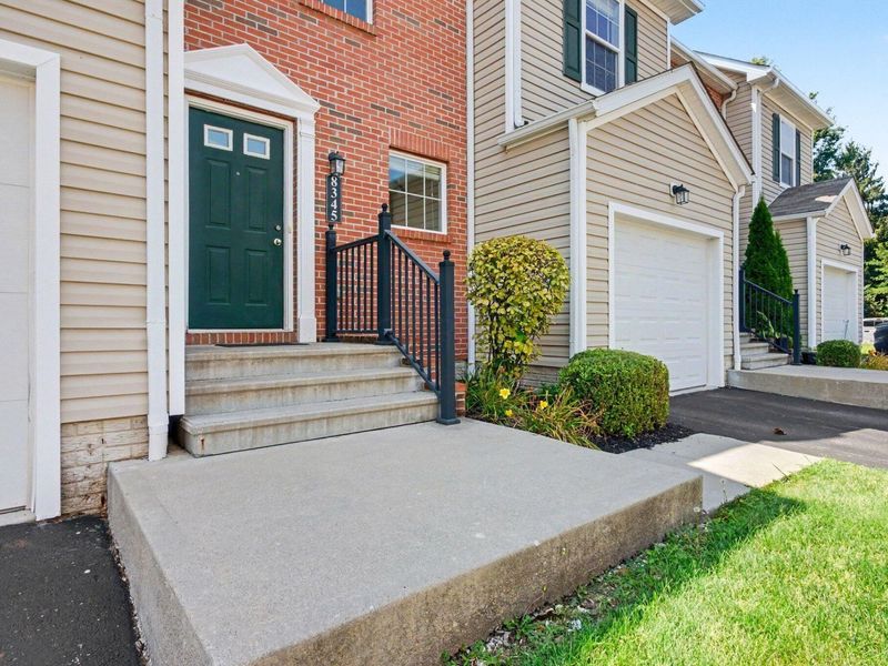 8345 Bruntsfield Road, Columbus, OH 43235 Photo 2