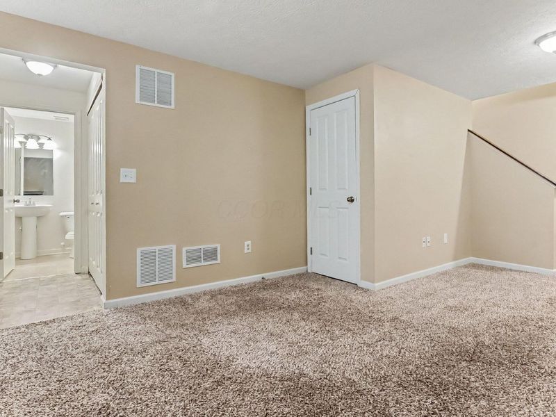 8345 Bruntsfield Road, Columbus, OH 43235 Photo 21