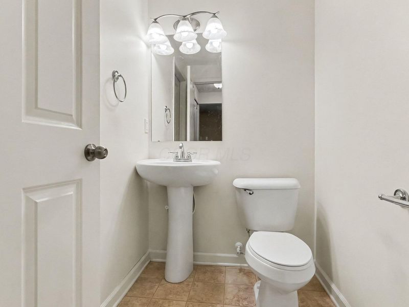 8345 Bruntsfield Road, Columbus, OH 43235 Photo 8