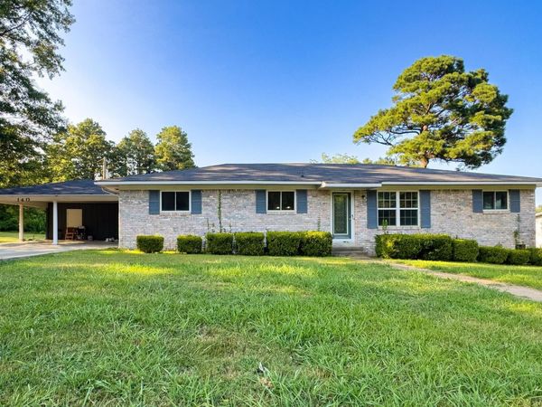 140 Hillcrest Street, Arkadelphia, AR 71923