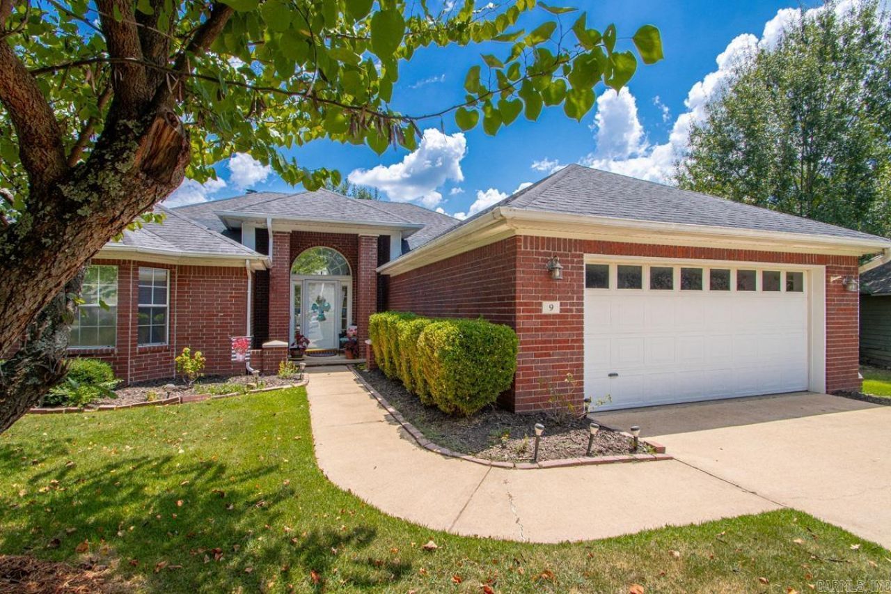 9 Cherry Leaf Cove Little Rock, AR 72211