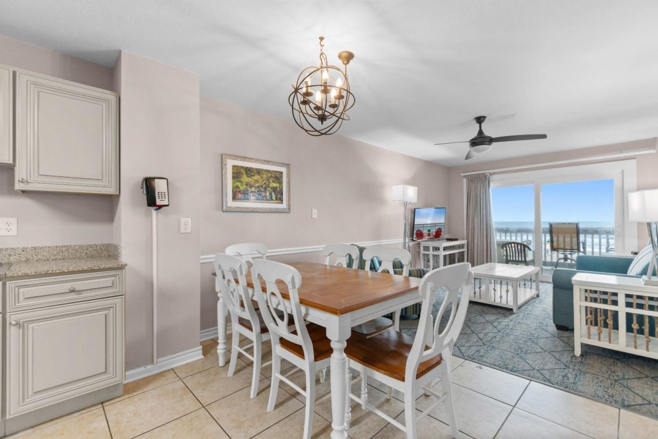1011 S Ocean Blvd. Photo 8