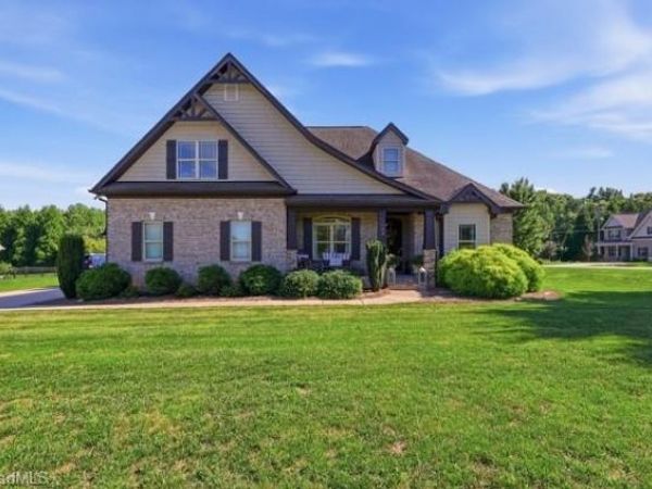 104 Tyler Court, Advance, NC 27006