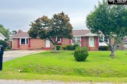 7509 Burdell Drive photo 4