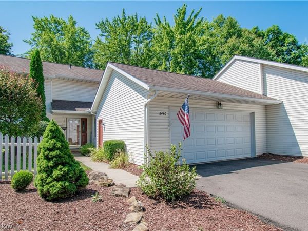 2440 Port Charles Drive , Stow, OH 44224