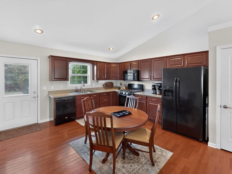 510 Hickory Lane , Unit A, Howard, OH 43028 Photo 12