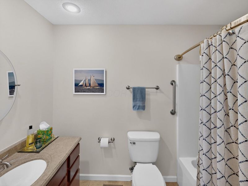 510 Hickory Lane , Unit A, Howard, OH 43028 Photo 16