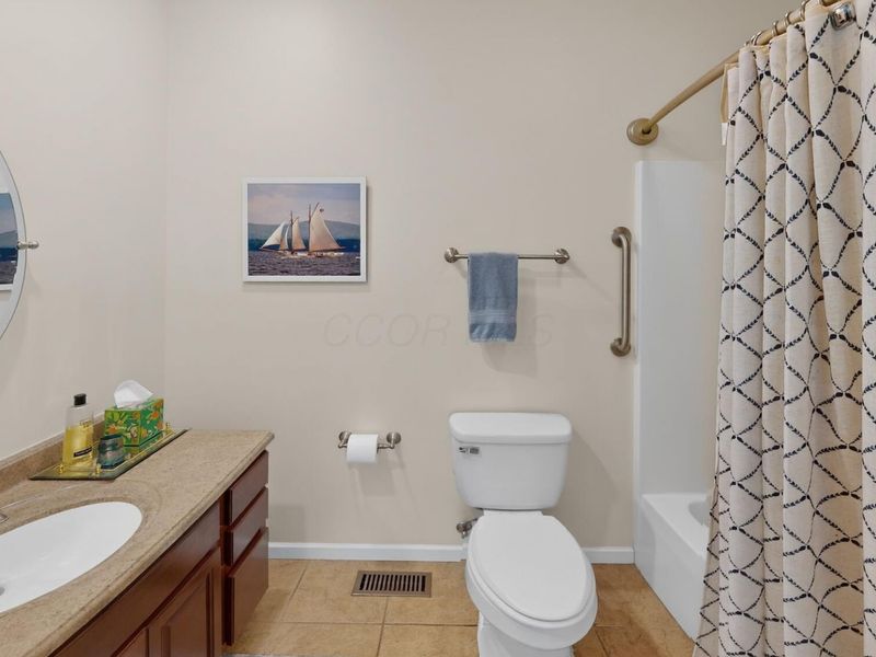 510 Hickory Lane , Unit A, Howard, OH 43028 Photo 18