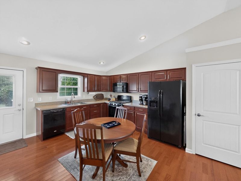 510 Hickory Lane , Unit A, Howard, OH 43028 Photo 8