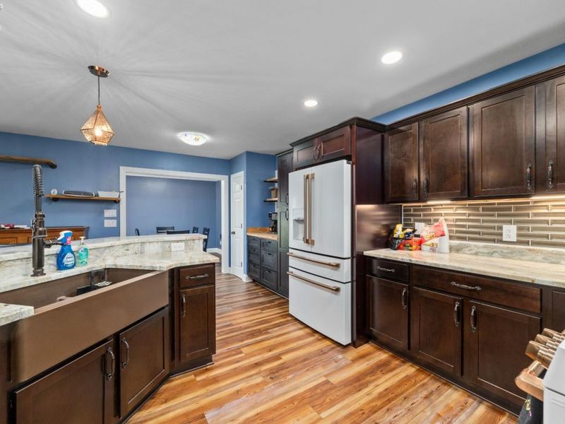 616 Chardonnay, Vermilion, OH 44089 Photo 19