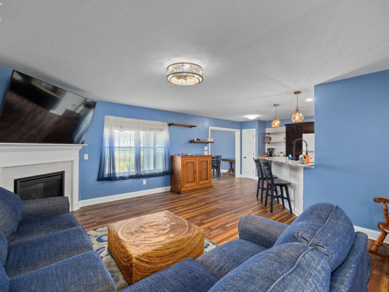 616 Chardonnay, Vermilion, OH 44089 Photo 5
