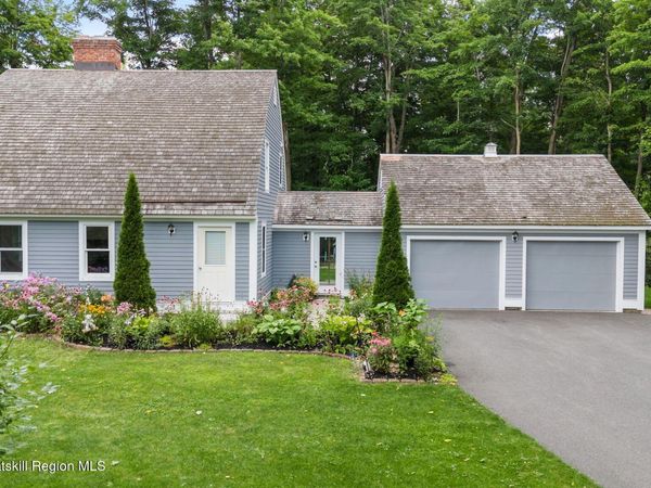 15 Rothermel Lane Extension, Kinderhook, NY 12106