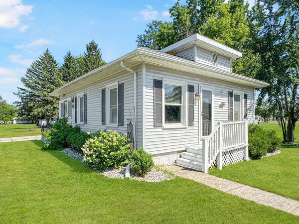 301 S Whittemore Street, St. Johns, MI 48879