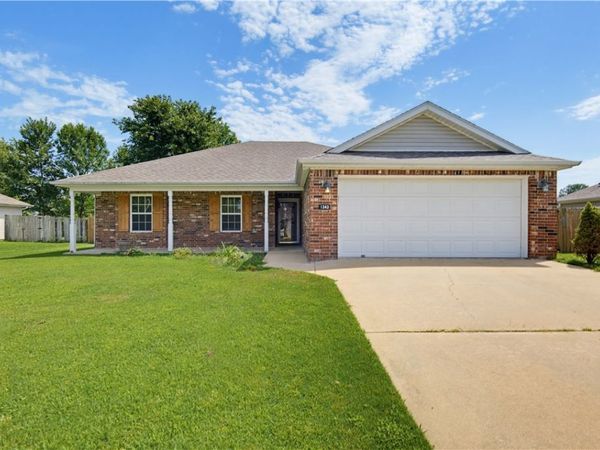 1343 Fox Trail Drive, Elkins, AR 72727