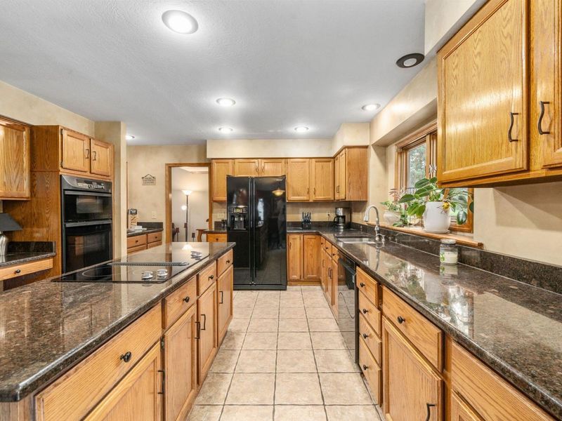 1148 Gold Place, Columbus, OH 43230 Photo 12