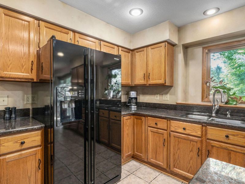 1148 Gold Place, Columbus, OH 43230 Photo 19