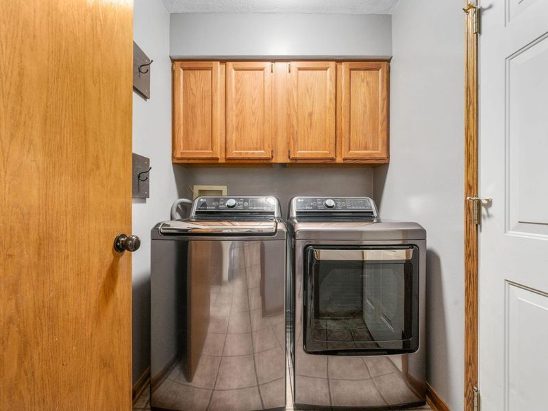 1148 Gold Place, Columbus, OH 43230 Photo 30