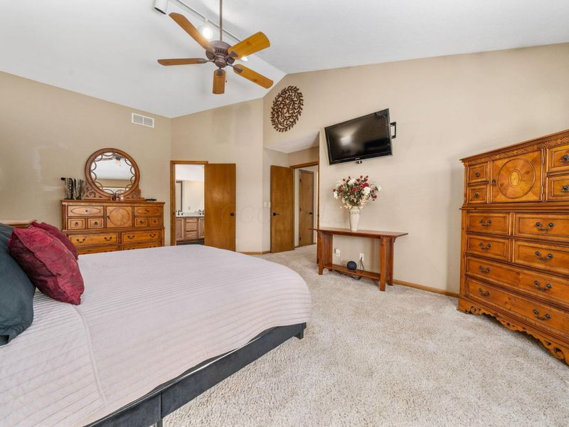 1148 Gold Place, Columbus, OH 43230 Photo 34