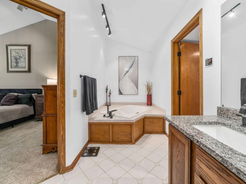 1148 Gold Place, Columbus, OH 43230 Photo 39