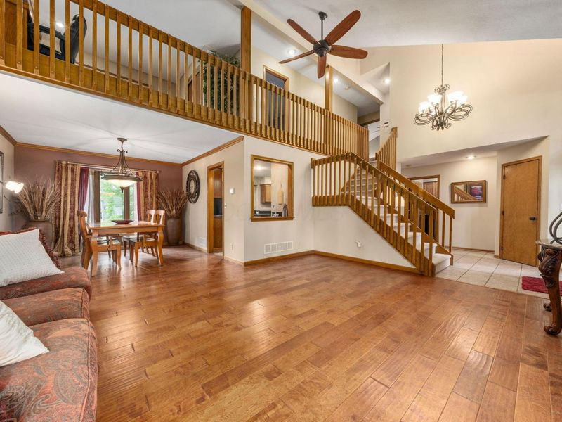 1148 Gold Place, Columbus, OH 43230 Photo 4