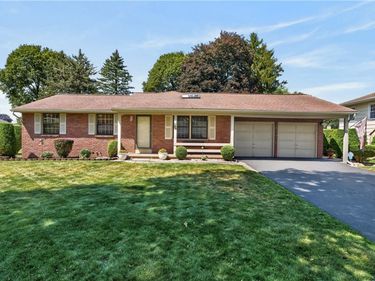 86 Courtly Circle, Rochester, NY 14615