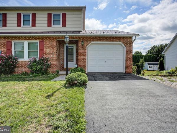 12602 CAROL AVENUE , GREENCASTLE, PA 17225