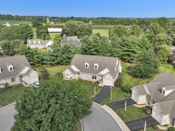 8 OLDHAM COURT , LANCASTER, PA 17602