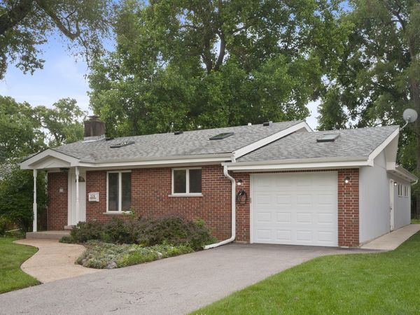 329 Chipili Drive , Northbrook, IL 60062