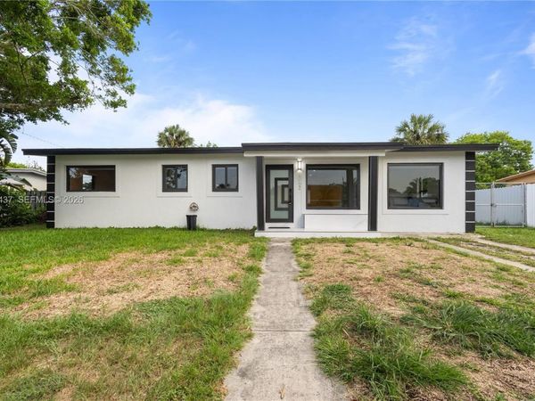 1042 NW 13th St , Fort Lauderdale, FL 33311