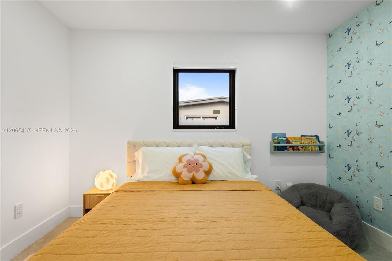 1042 NW 13th St , Fort Lauderdale, FL 33311 Photo