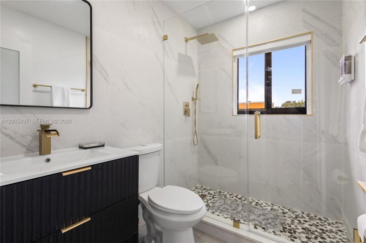 1042 NW 13th St , Fort Lauderdale, FL 33311 Photo