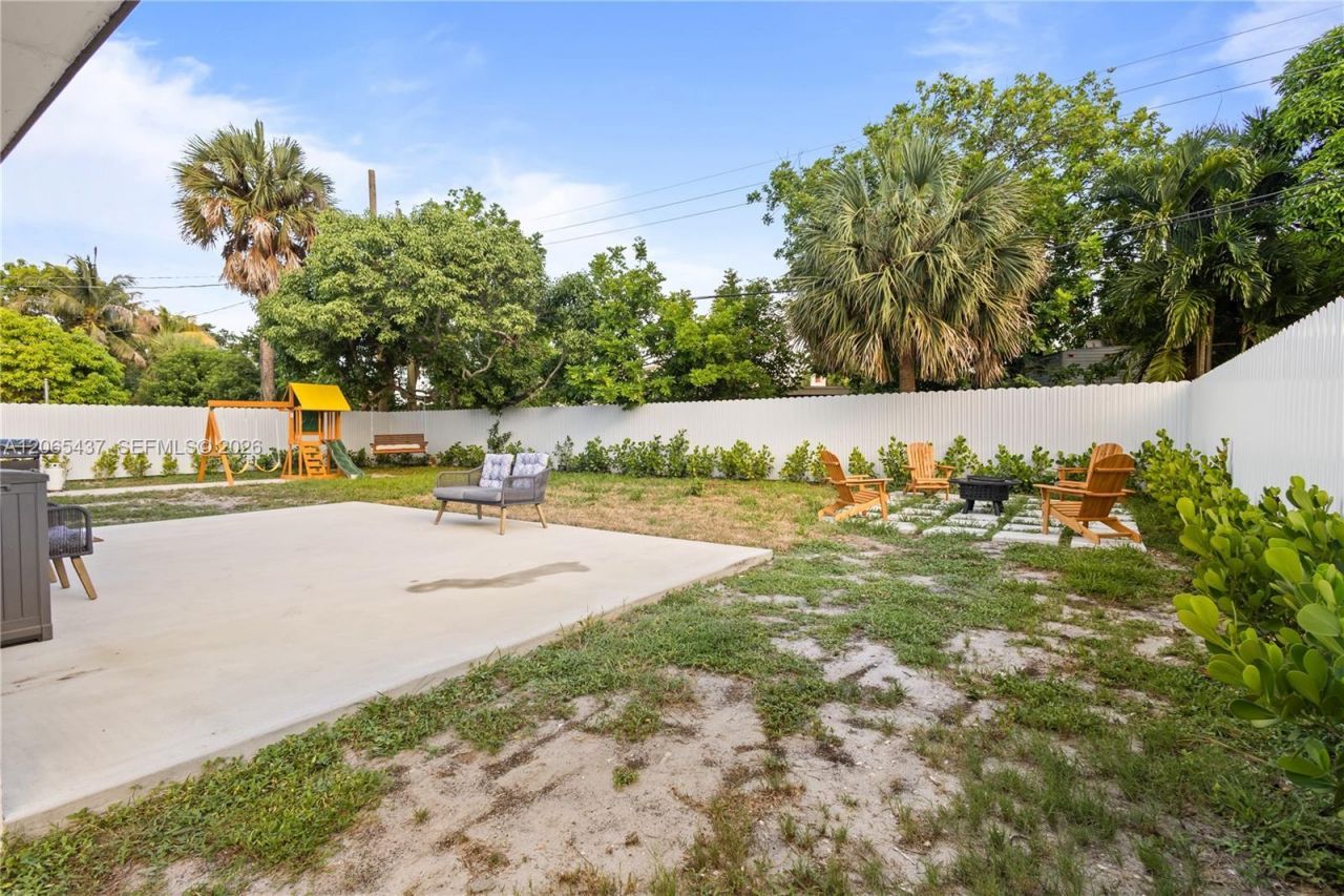 1042 NW 13th St , Fort Lauderdale, FL 33311 Photo