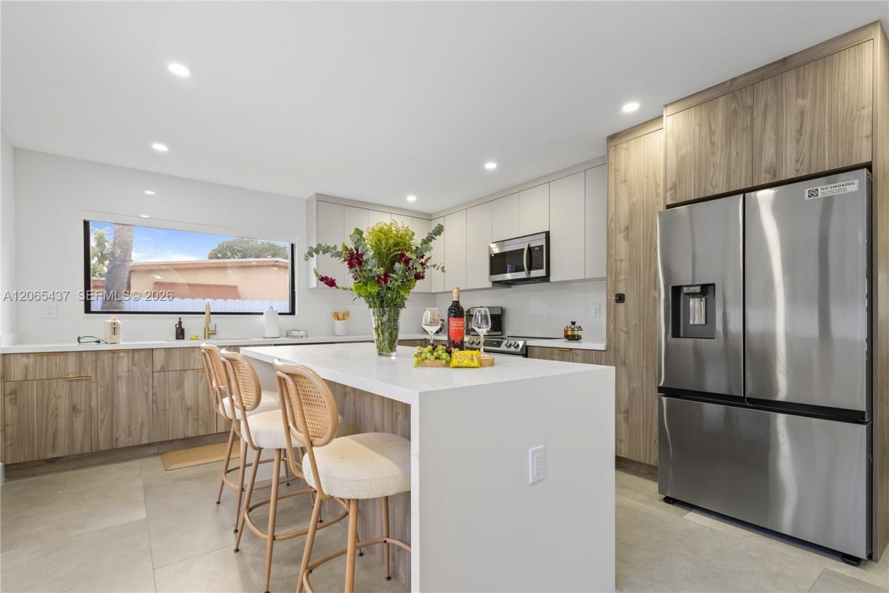 1042 NW 13th St , Fort Lauderdale, FL 33311 Photo