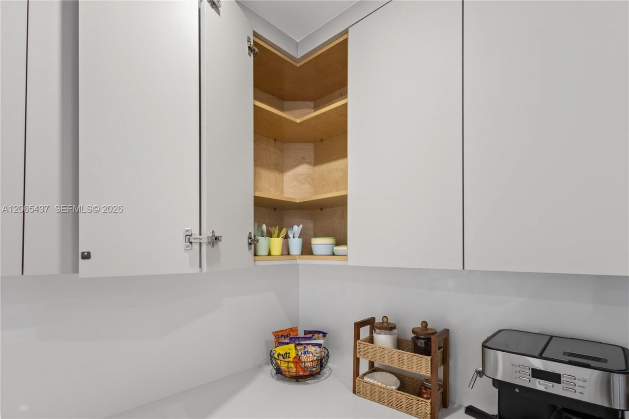 1042 NW 13th St , Fort Lauderdale, FL 33311 Photo