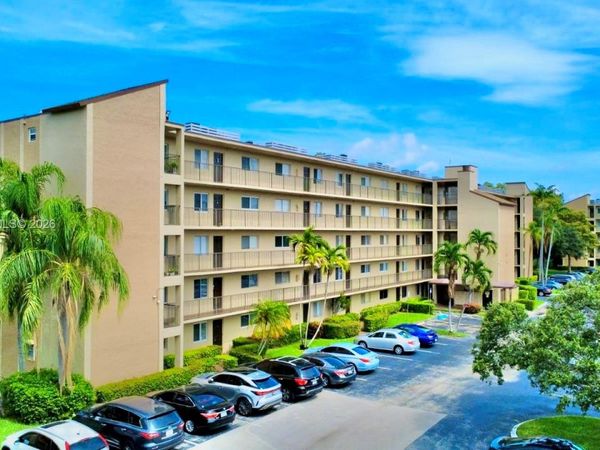7840 NW 50th St , Unit 102, Lauderhill, FL 33351