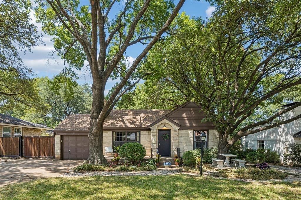 2127 Leander Drive, Dallas, TX 75211 Main Photo