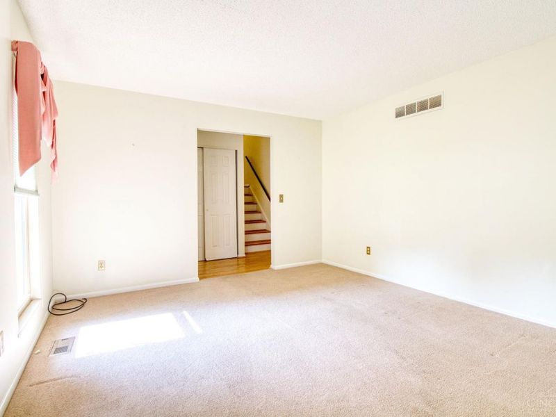5803 Mt Vernon Drive, Miami Twp, OH 45150 Photo 5