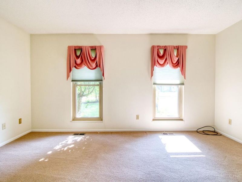 5803 Mt Vernon Drive, Miami Twp, OH 45150 Photo 6