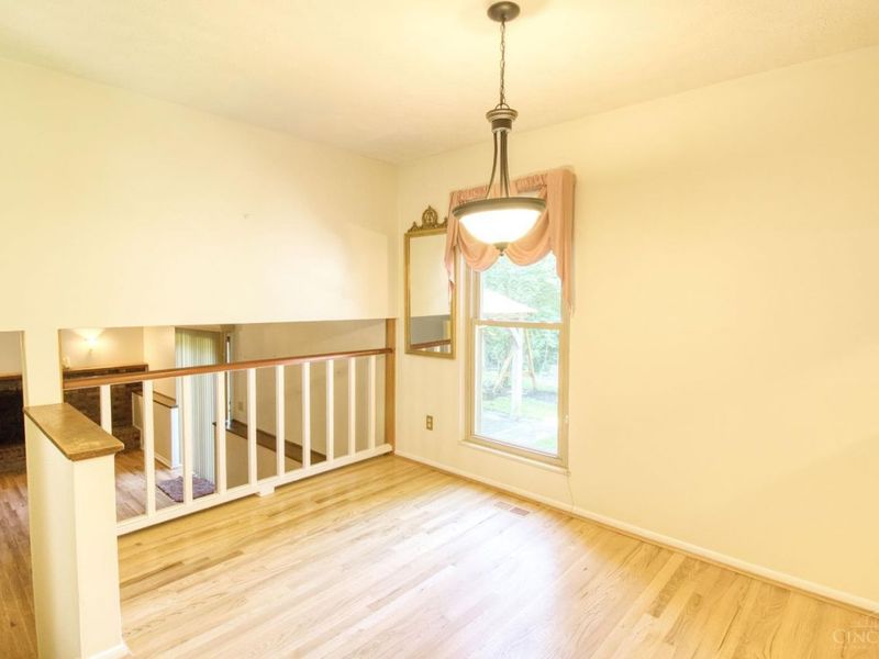 5803 Mt Vernon Drive, Miami Twp, OH 45150 Photo 7