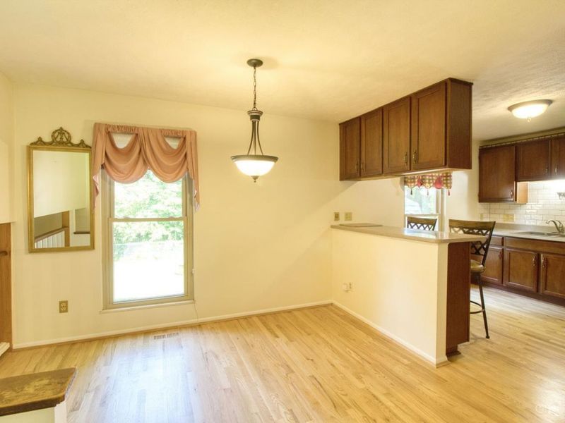 5803 Mt Vernon Drive, Miami Twp, OH 45150 Photo 8