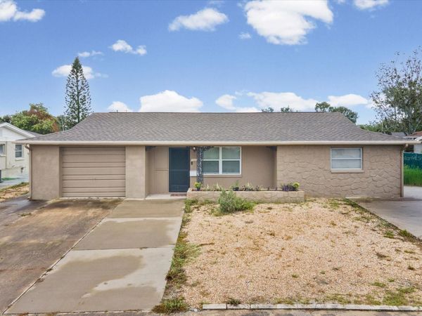 1023 VIKING DRIVE , HOLIDAY, FL 34691