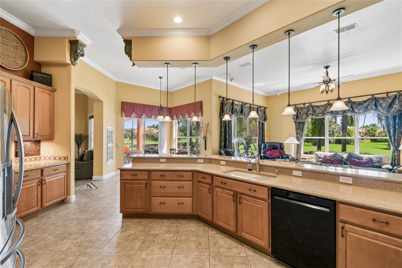 501 Montage Ln, Poinciana, FL 34759 Photo