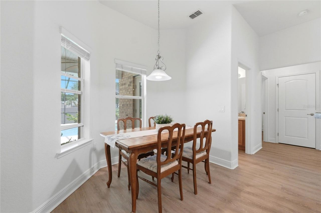 1676 Doves View Circle, Auburndale, FL 33823 Photo